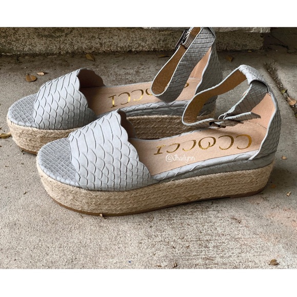 Snake skin texture scalloped Espadrille sandal - Picture 5 of 6